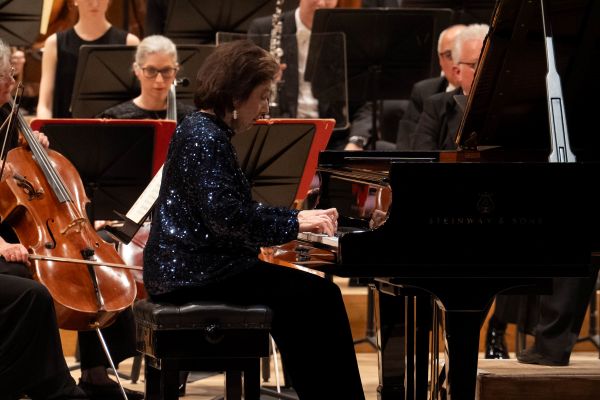 Dame Imogen Cooper with the Halle cr Sharyn Bellemakers, The Halle