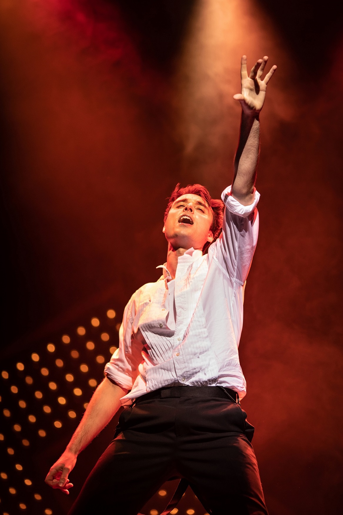 Oli Higginson as Jamie in The Last Five Years, ©Helen Maybanks (3)