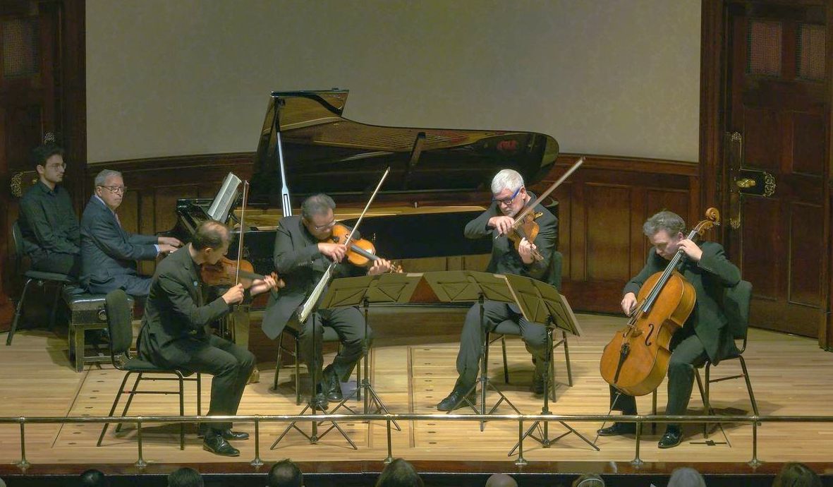 Murray Perahia and ASMF Chamber Ensemble in Schumann's Piano Quintet