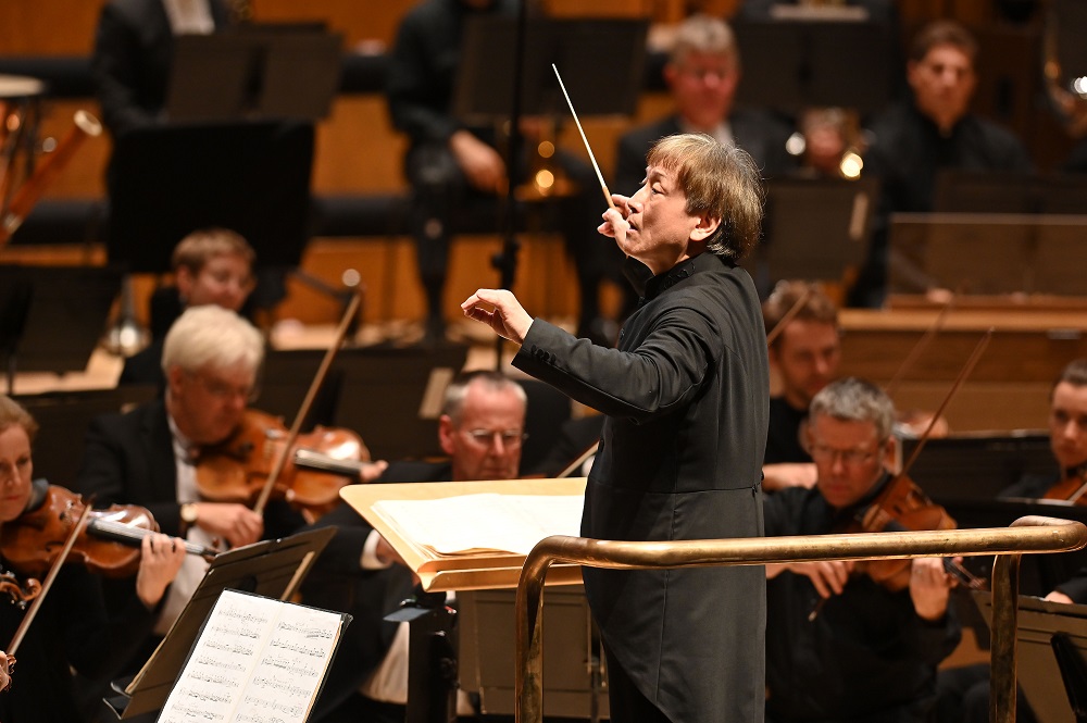 Kazushi Ono conducting the LSO