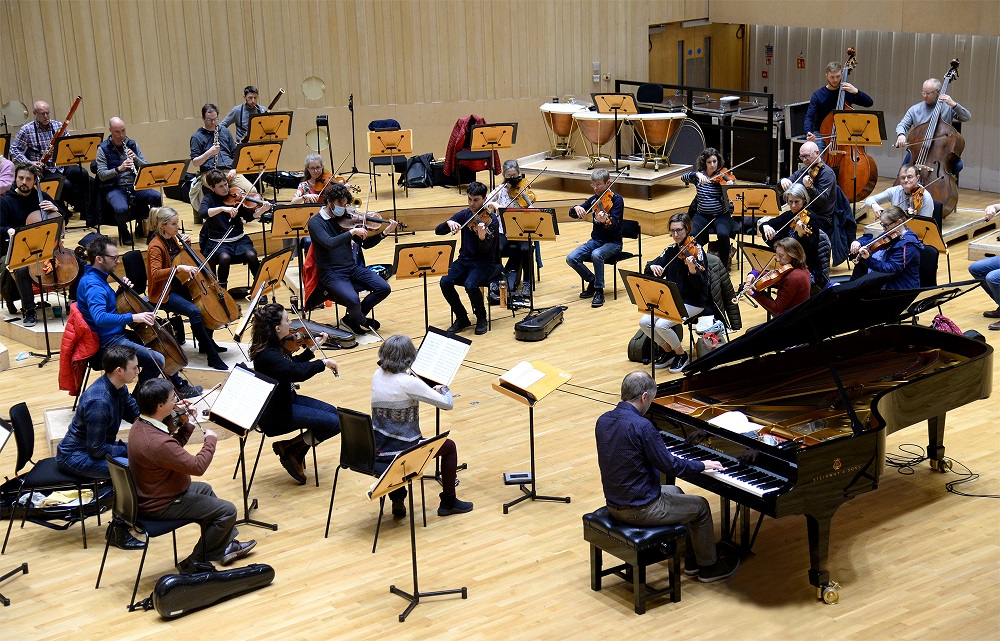 Osborne and RSNO in rehearsal