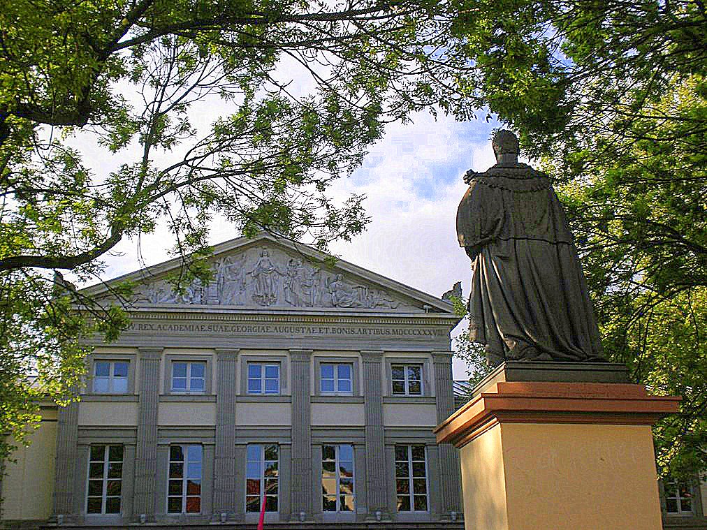 George II statue opposite Gottingen University