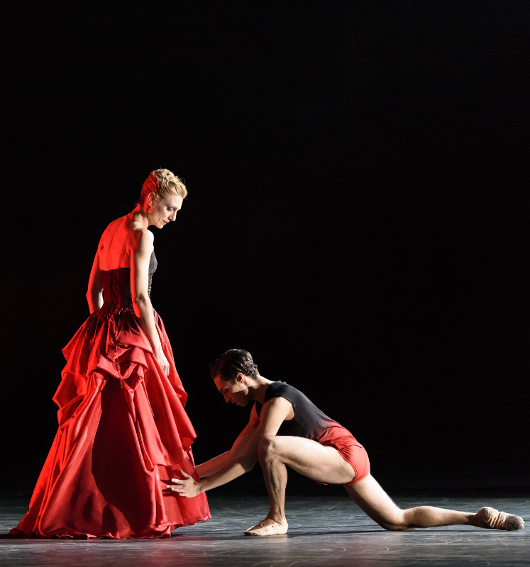 Zenaida Yanowsky and James Hay in Liam Scarlett's Symphonic Dances, Royal Ballet