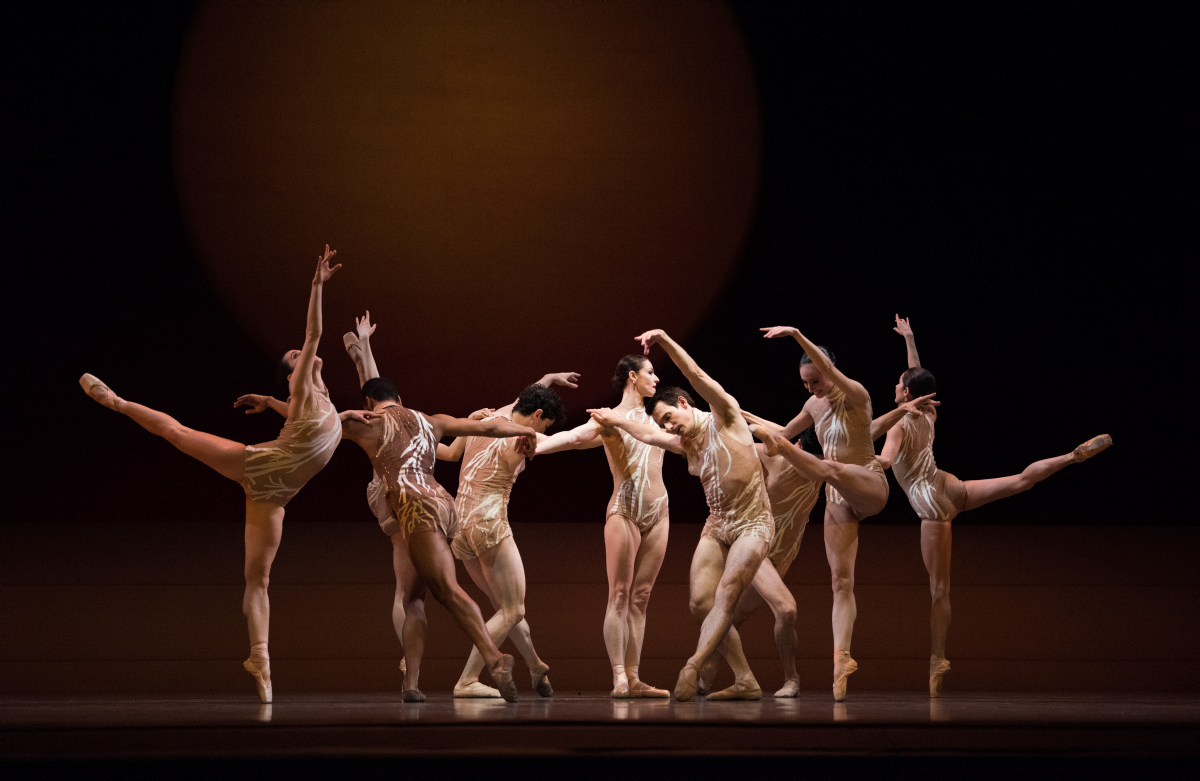 San Francisco Ballet in 'The Infinite Ocean' by Edward Liang