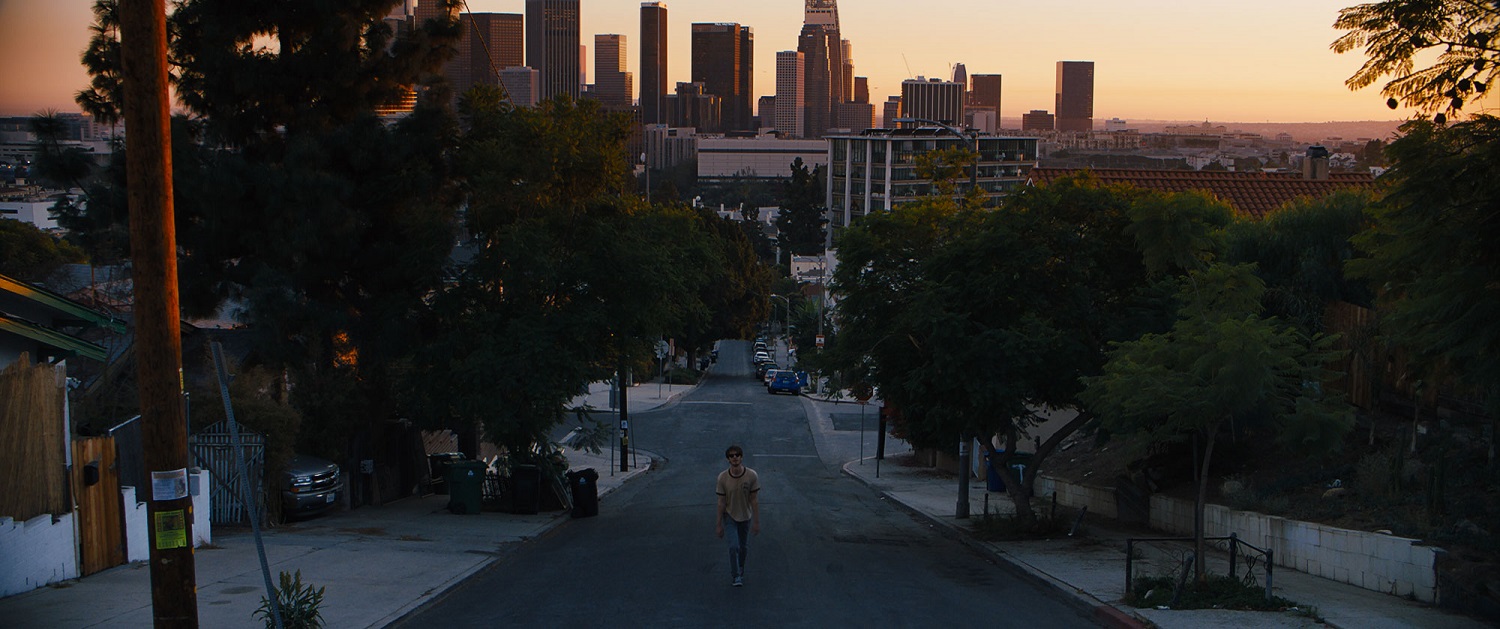 Sam (Andrew Garfield) walks LA's mean streets
