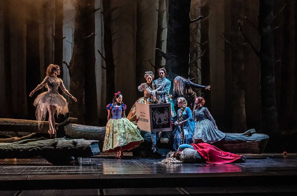 Dream Pantomime in Royal Opera Hansel und Gretel