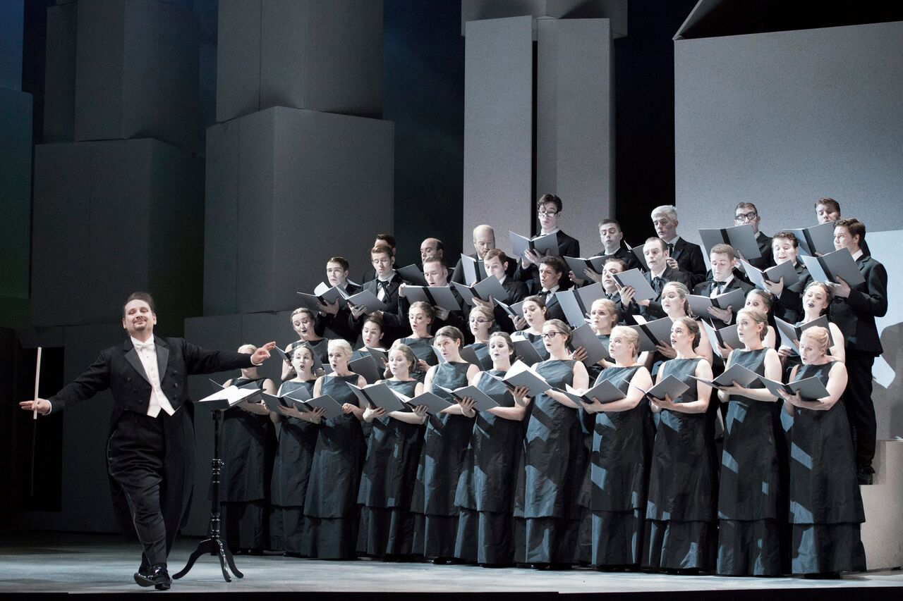 Scene from Glyndebourne Beatrice et Benedict