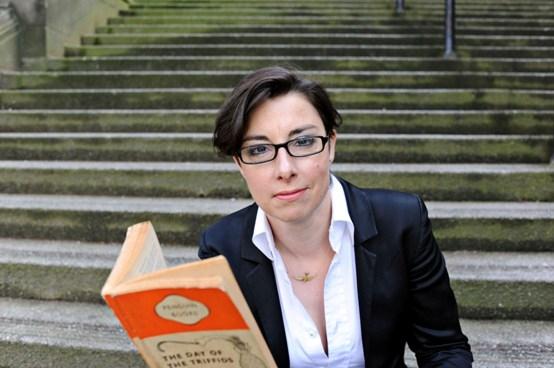 Sue Perkins, a self-confessed 'literary snob' is fed up with 'plotless' literary novels
