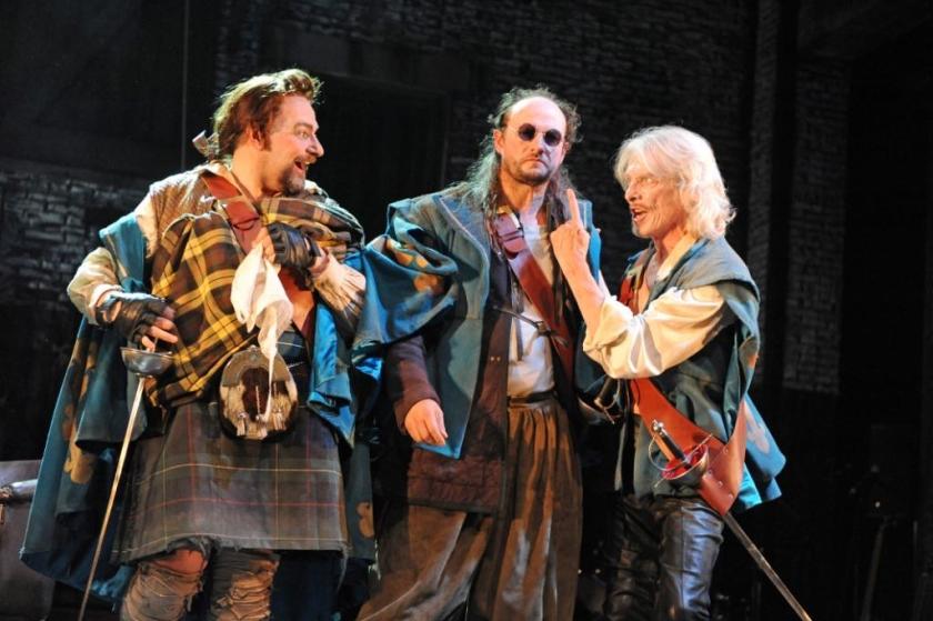 Porthos, Athos and Aramis: Three Beckettian misfits as bickering, bedraggled heroes