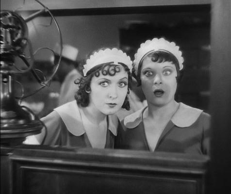 Pump and thrust of a Chicago diner: Mary Duncan (left) is the gorgeous girl in 'City Girl'