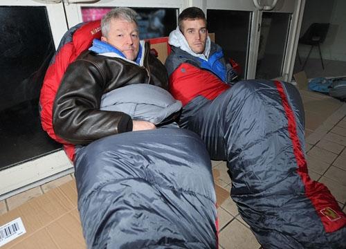 Colonel Tim Collins (left) with former soldier Mark Morgan, on the streets of Brighton