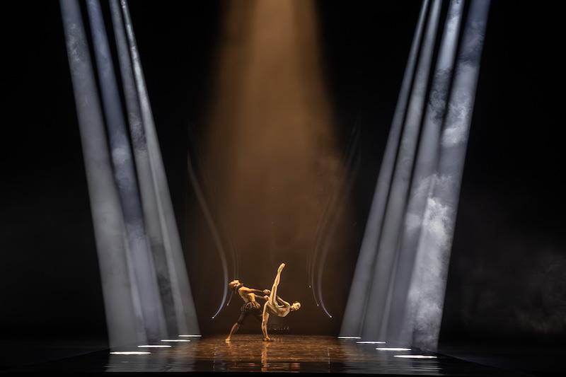 Dancers of the Royal Ballet in Woolf Works