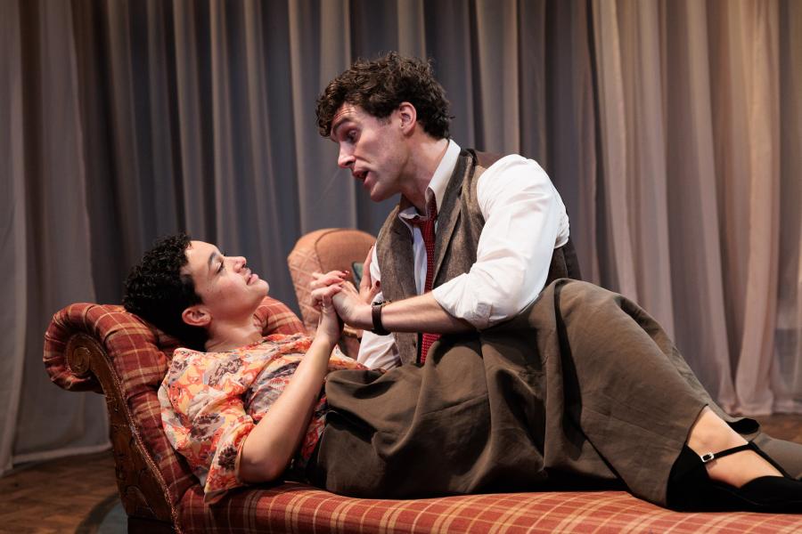 Lily Nichol, Ewan Miller -  credit Mitzi de Margary