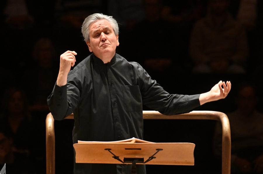 Beauty versus the beast: Pappano conducts Shostakovich