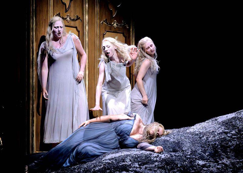 Scene from Glyndebourne's Ariadne auf Naxos