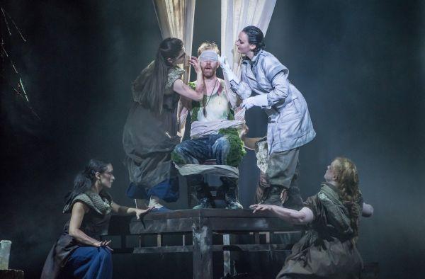 Jon Stainsby (Ruggiero) seated with Camilla Seale (Alcina) in Il liberazione di Ruggiero at Buxton International Festival  Credit Genevieve Girling